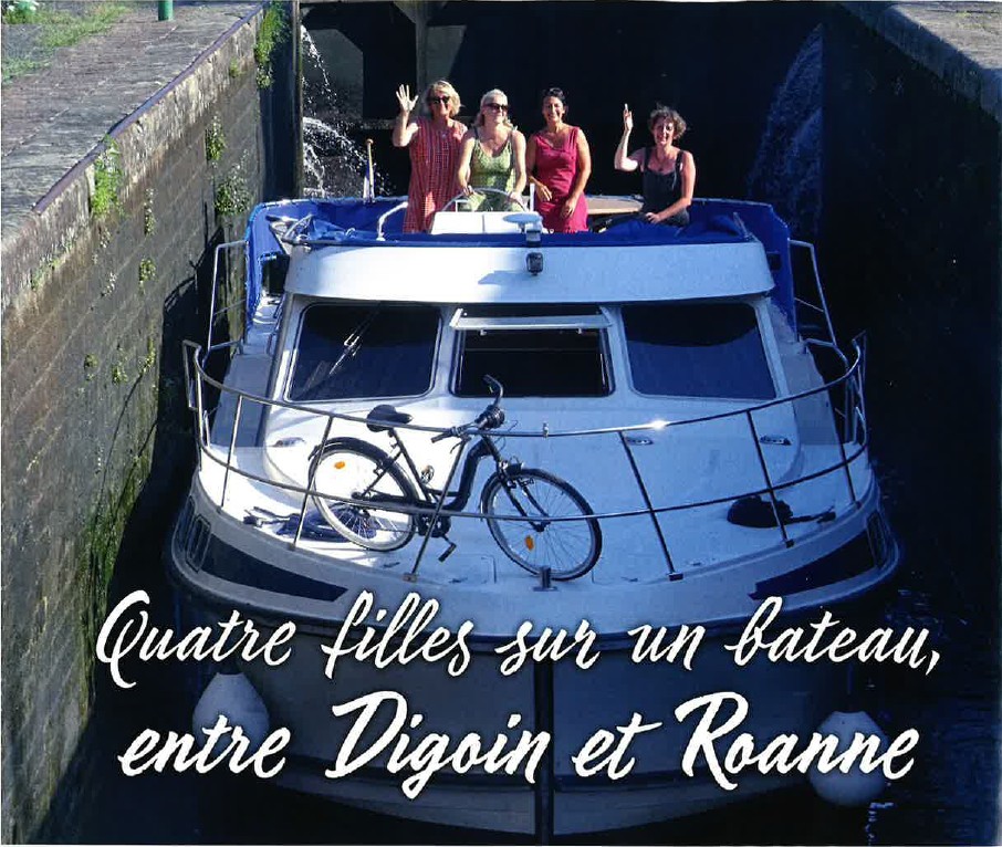Quatre filles sur un bateau entre Digoin et Roanne